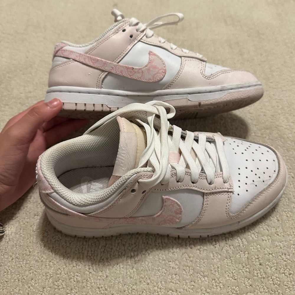 nike dunks baby pink women